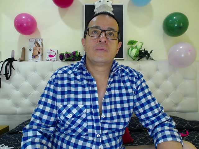 Live sex webcam photo for Nolovis #273925925