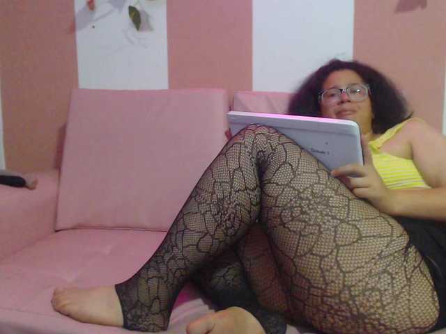 Live sex webcam photo for Nond-Muller #277314186