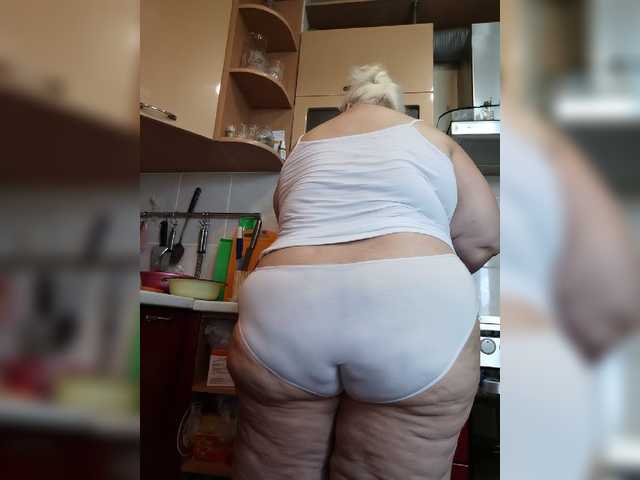 Live sex webcam photo for Norili #274133691