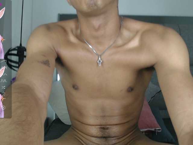 Live sex webcam photo for NorlanBoy #276457110