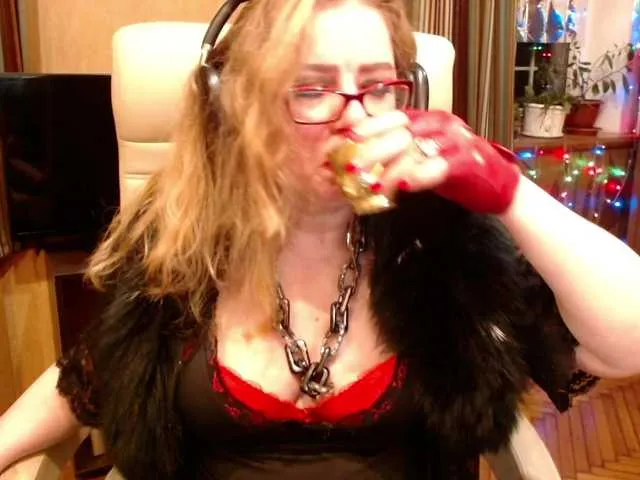 Live sex webcam photo for NormaGin #293730601