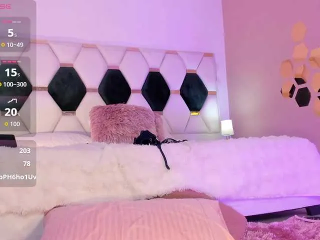 Live sex webcam photo for North-Dio #291664193