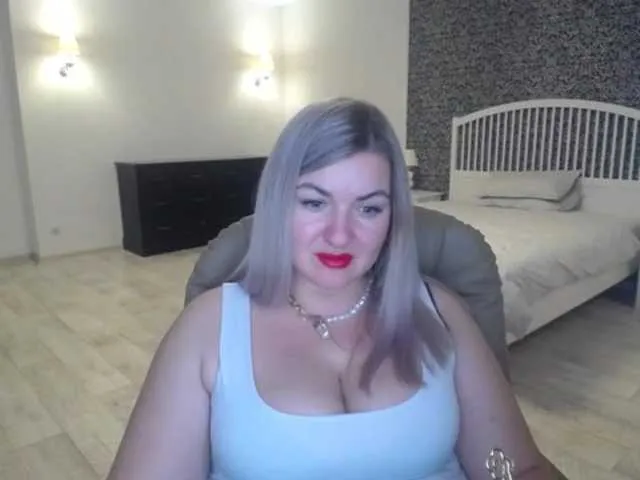 Live sex webcam photo for NotYourBerry #277449973