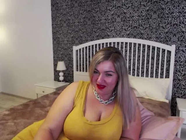Live sex webcam photo for NotYourBerry #277587024
