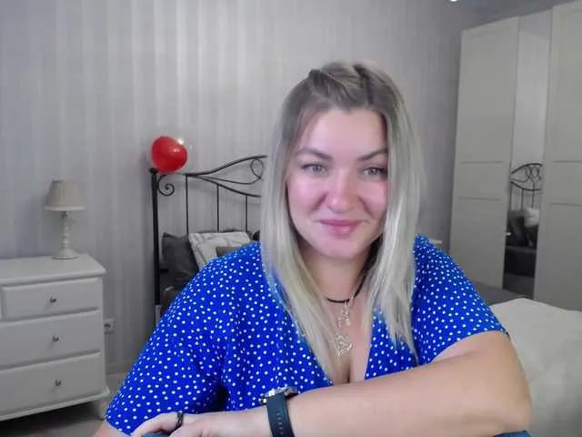 Live sex webcam photo for NotYourBerry #290171494