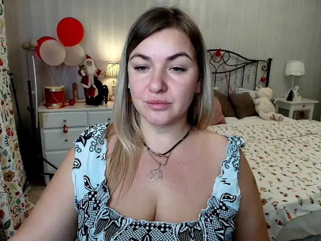 Live sex webcam photo for NotYourBerry #290293778