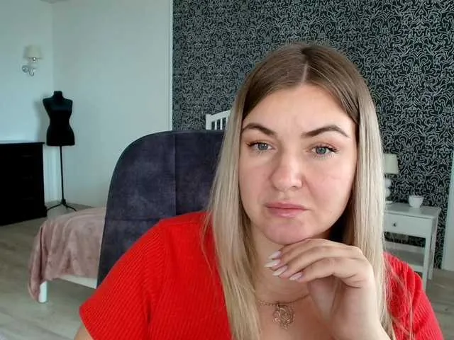 Live sex webcam photo for NotYourBerry #290606868