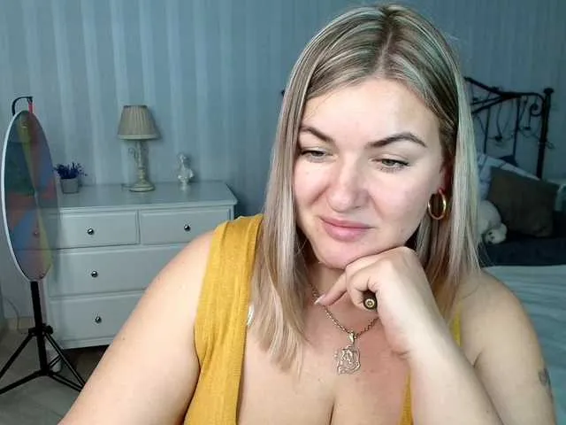 Live sex webcam photo for NotYourBerry #290656284
