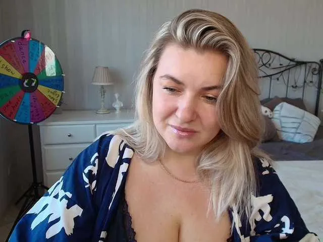 Live sex webcam photo for NotYourBerry #290722395