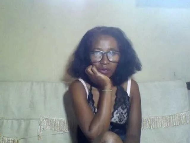 Live sex webcam photo for Nouella #277426984