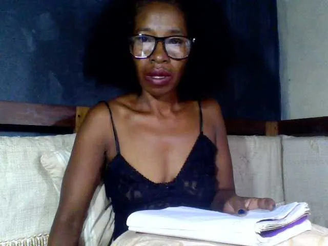 Live sex webcam photo for Nouella #277572246