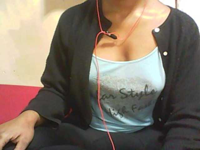 Live sex webcam photo for Noums #273615991