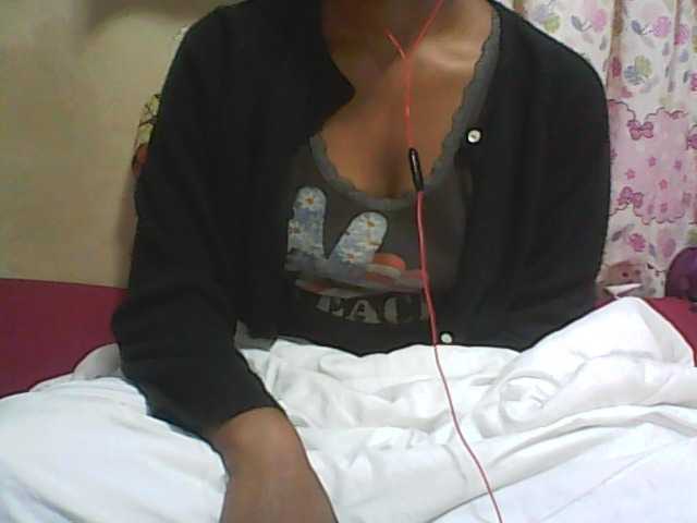 Live sex webcam photo for Noums #273685370