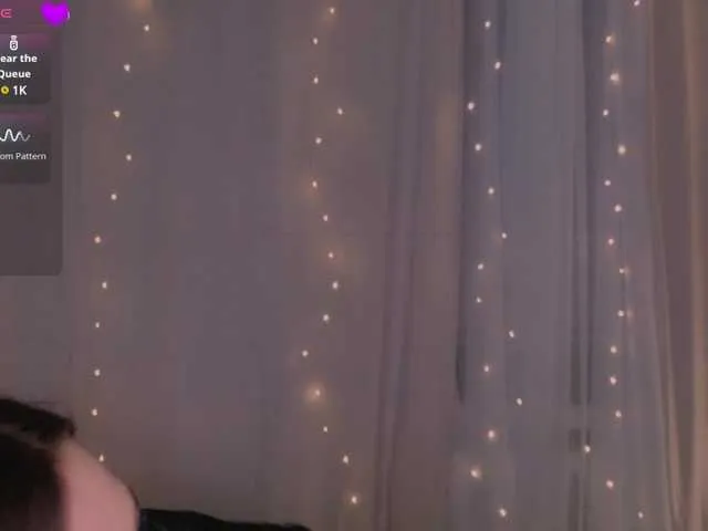 Live sex webcam photo for NovaTemptress1 #291470607