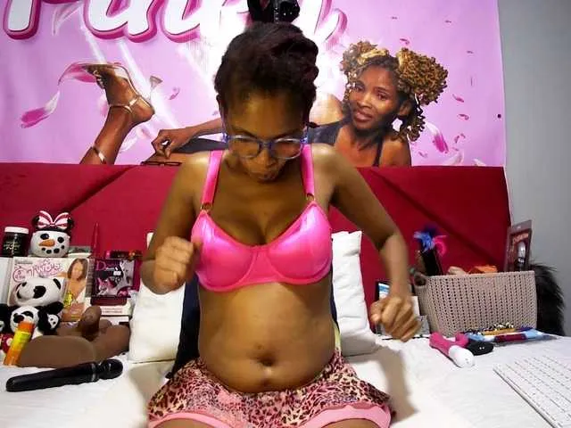 Live sex webcam photo for Ntombie #292837568