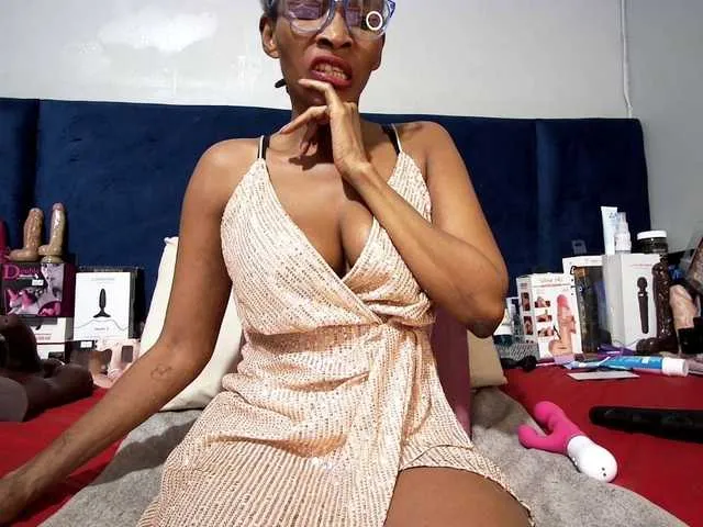 Live sex webcam photo for Ntombie #293555554
