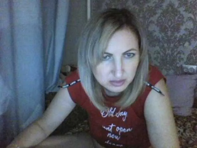 Live sex webcam photo for Nushka1939 #278163251
