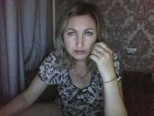 Live sex webcam photo for Nushka1939 #278217474