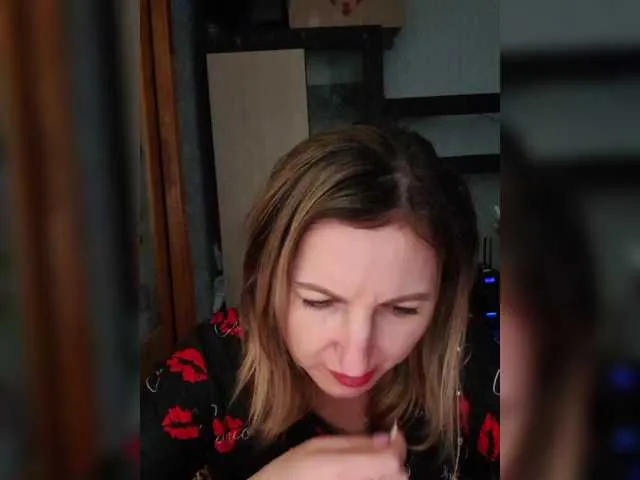 Live sex webcam photo for Nushka1939 #290694858