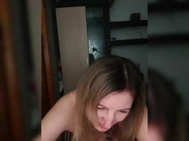 Live sex webcam photo for Nushka1939 #290890970