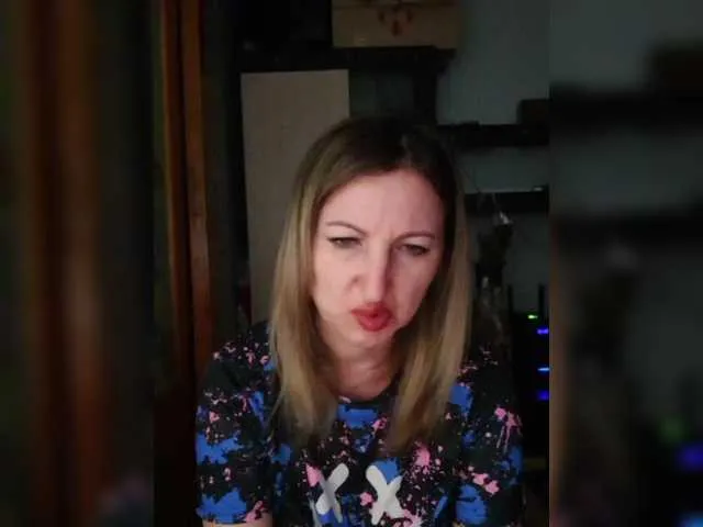 Live sex webcam photo for Nushka1939 #290994864