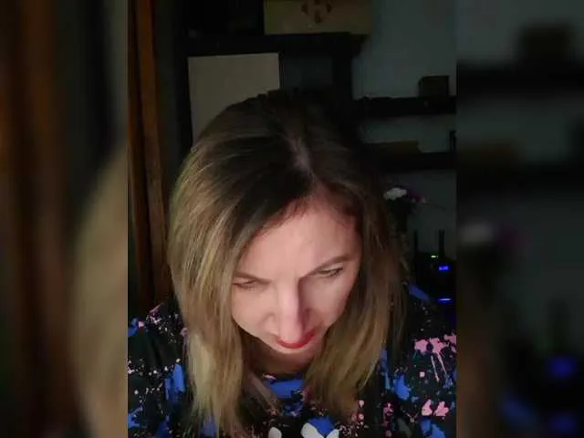 Live sex webcam photo for Nushka1939 #291025767