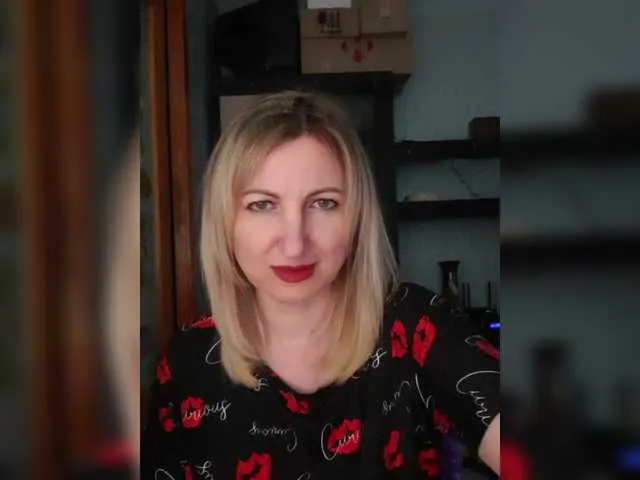 Live sex webcam photo for Nushka1939 #291166271