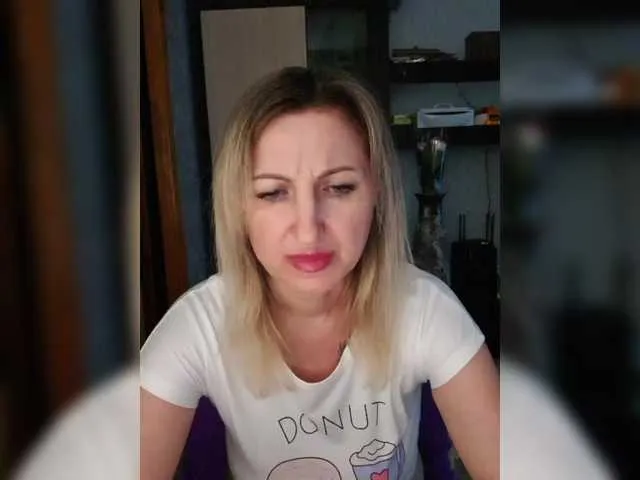 Live sex webcam photo for Nushka1939 #291581792