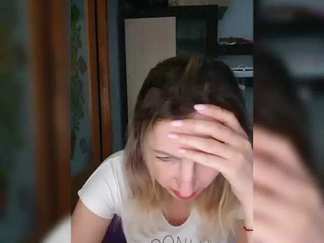 Live sex webcam photo for Nushka1939 #291608037