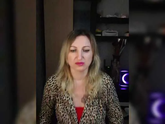 Live sex webcam photo for Nushka1939 #291952054