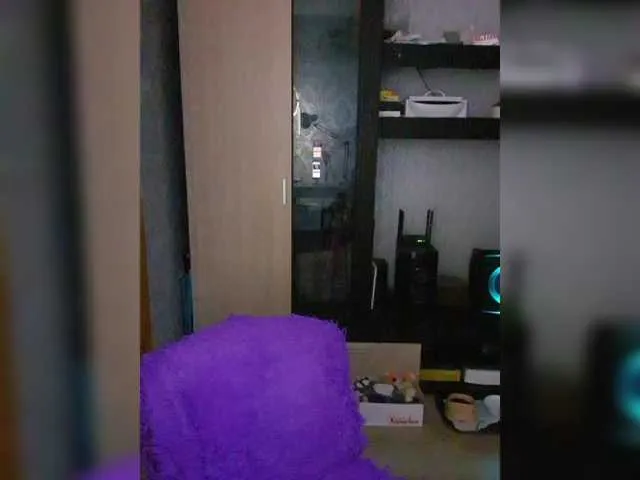 Live sex webcam photo for Nushka1939 #291971039