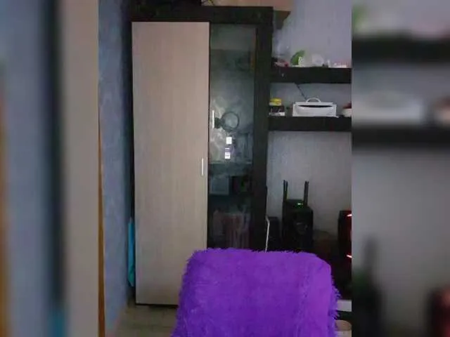 Live sex webcam photo for Nushka1939 #292127147