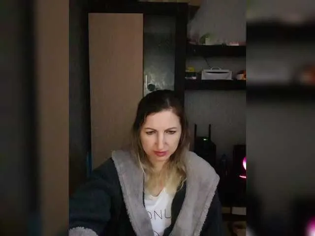 Live sex webcam photo for Nushka1939 #292132711