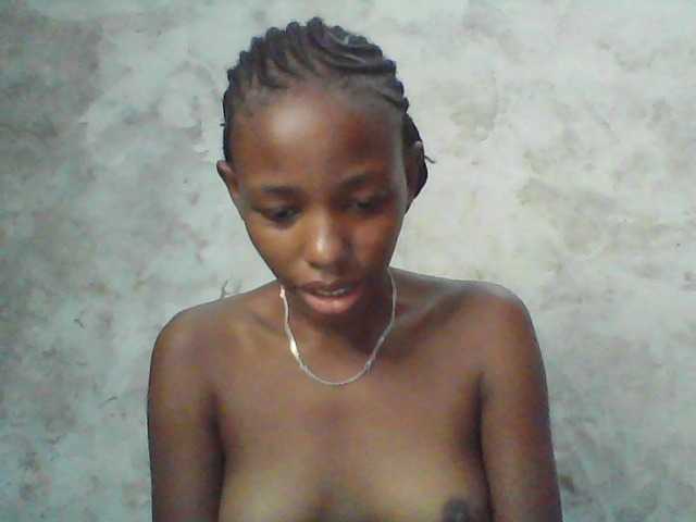 Live sex webcam photo for Nyasha21 #278286717