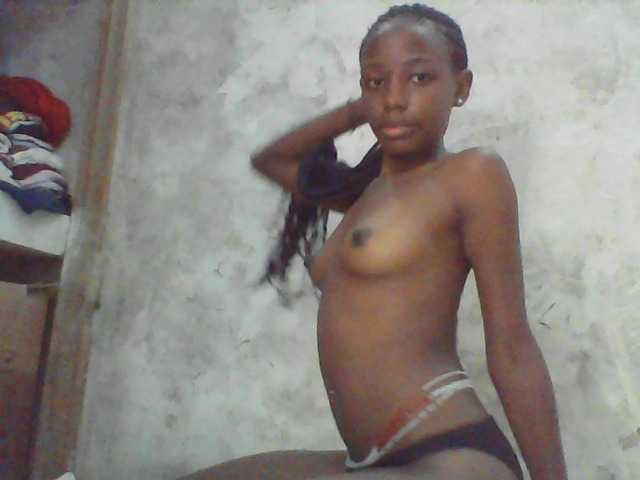 Live sex webcam photo for Nyasha21 #287184293