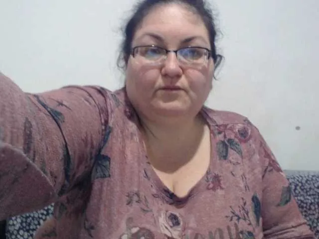 Live sex webcam photo for Nykyxo #276740298