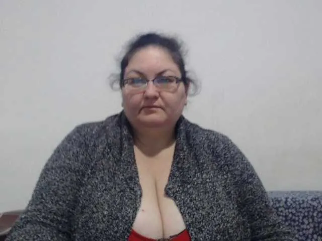 Live sex webcam photo for Nykyxo #276850538