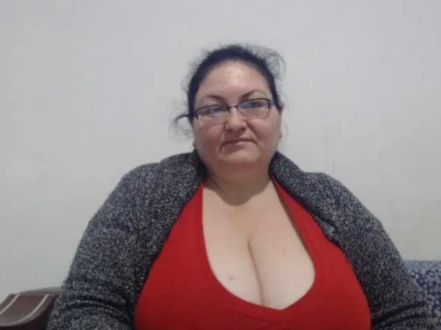 Live sex webcam photo for Nykyxo #276968352