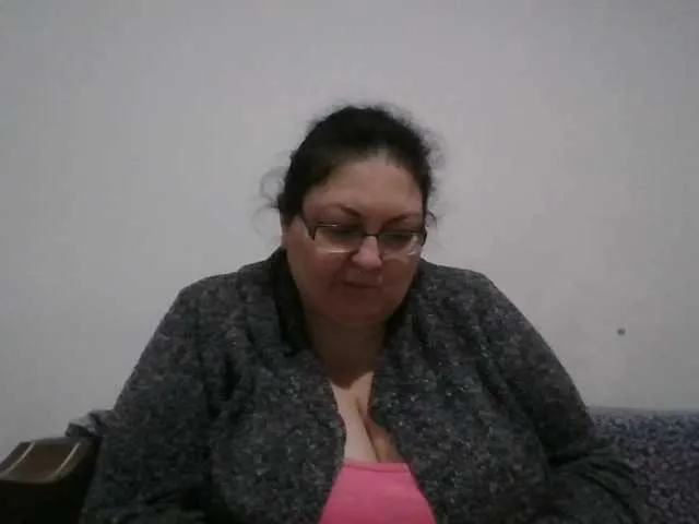 Live sex webcam photo for Nykyxo #277158014