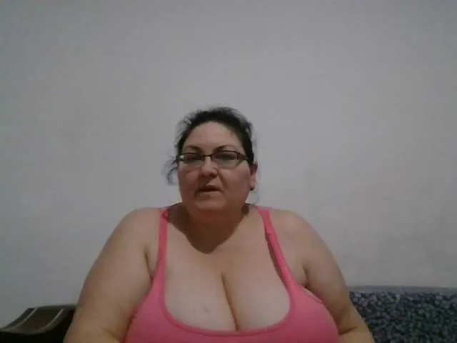 Live sex webcam photo for Nykyxo #277166771