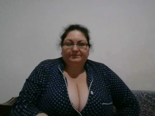 Live sex webcam photo for Nykyxo #277174068