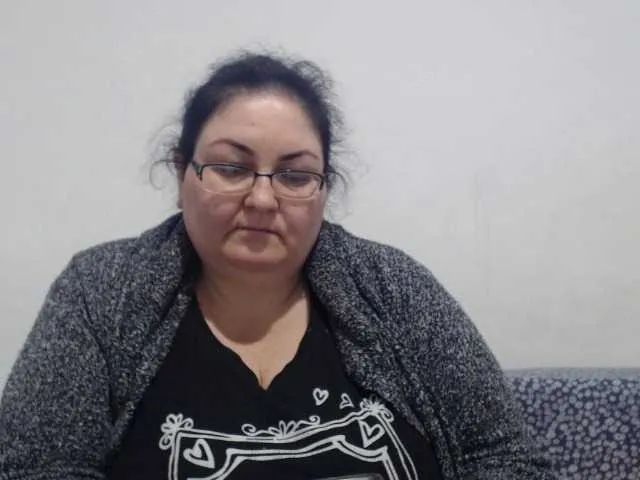 Live sex webcam photo for Nykyxo #277251327