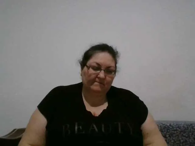 Live sex webcam photo for Nykyxo #277456508