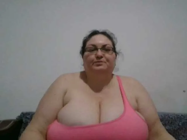 Live sex webcam photo for Nykyxo #277519494