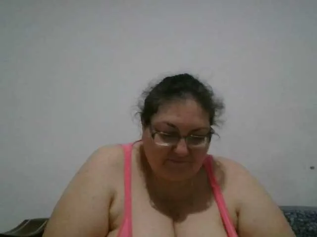 Live sex webcam photo for Nykyxo #277649200