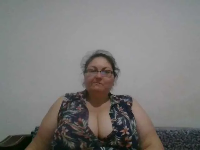 Live sex webcam photo for Nykyxo #277999133