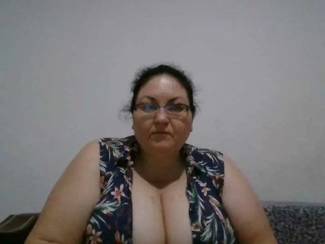 Live sex webcam photo for Nykyxo #278235476