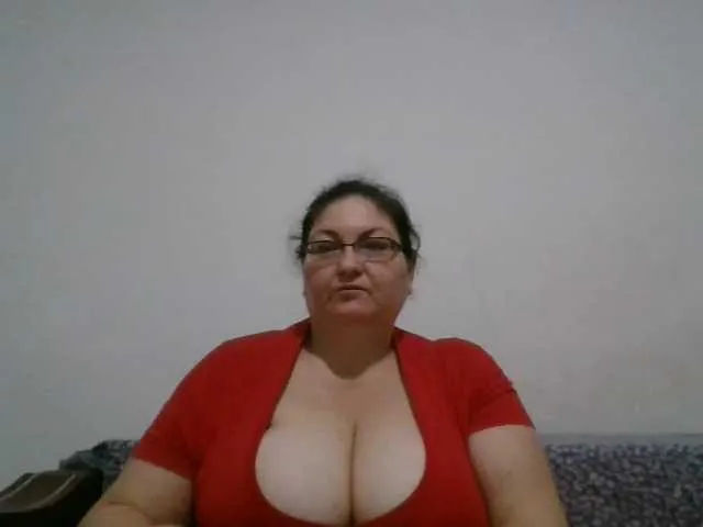 Live sex webcam photo for Nykyxo #289627485
