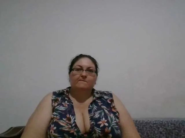 Live sex webcam photo for Nykyxo #289692742