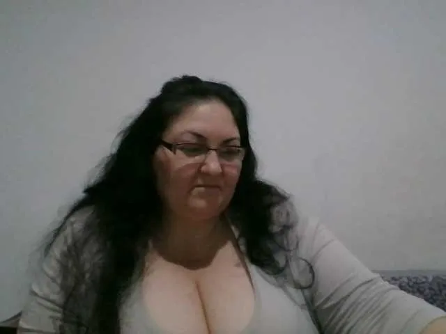 Live sex webcam photo for Nykyxo #290135430